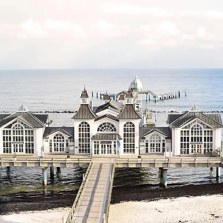 Lands End First Sellin 33 Apartment