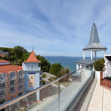 Lands End First Sellin 33 Apartment *