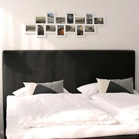 Lands End First Sellin 33 Apartment *
